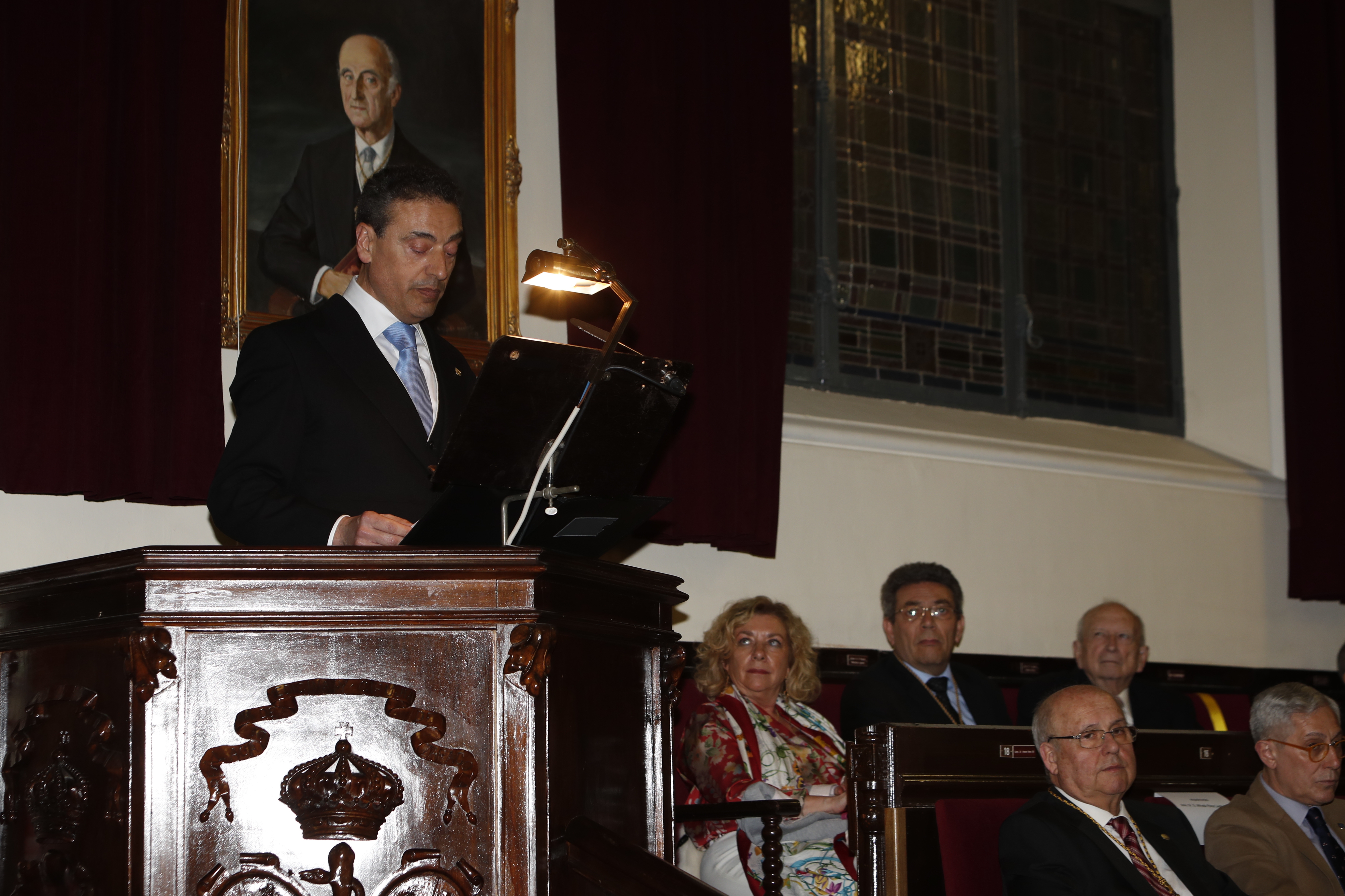 Solemne Sesión de Ingreso del Ilmo. Sr. D. Carlos Martín Montañés - Foto 4